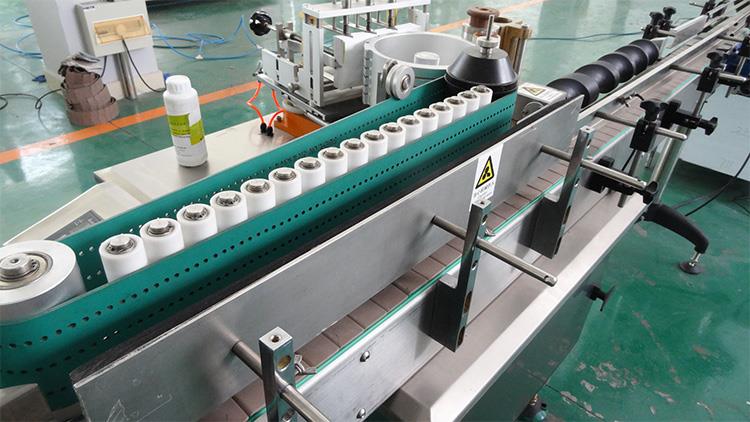 מכונת תוויות נייר דבק רטובה אוטומטית מלאה עבור מוצר אלכוהול